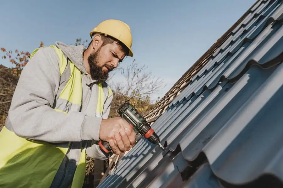 Emergency Roof Repair After a Storm: What Tampa Homeowners Need to Know